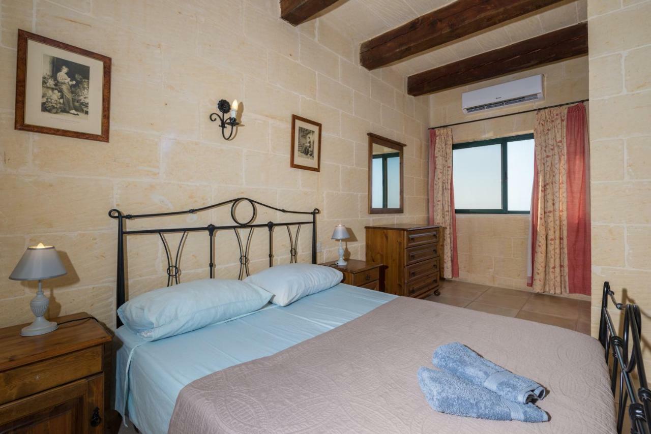 Sunset - Holiday Farmhouse With Large Private Pool In Island Of Gozo Nadur Esterno foto