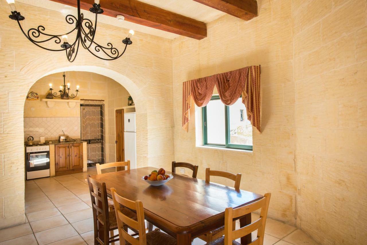 Sunset - Holiday Farmhouse With Large Private Pool In Island Of Gozo Nadur Esterno foto
